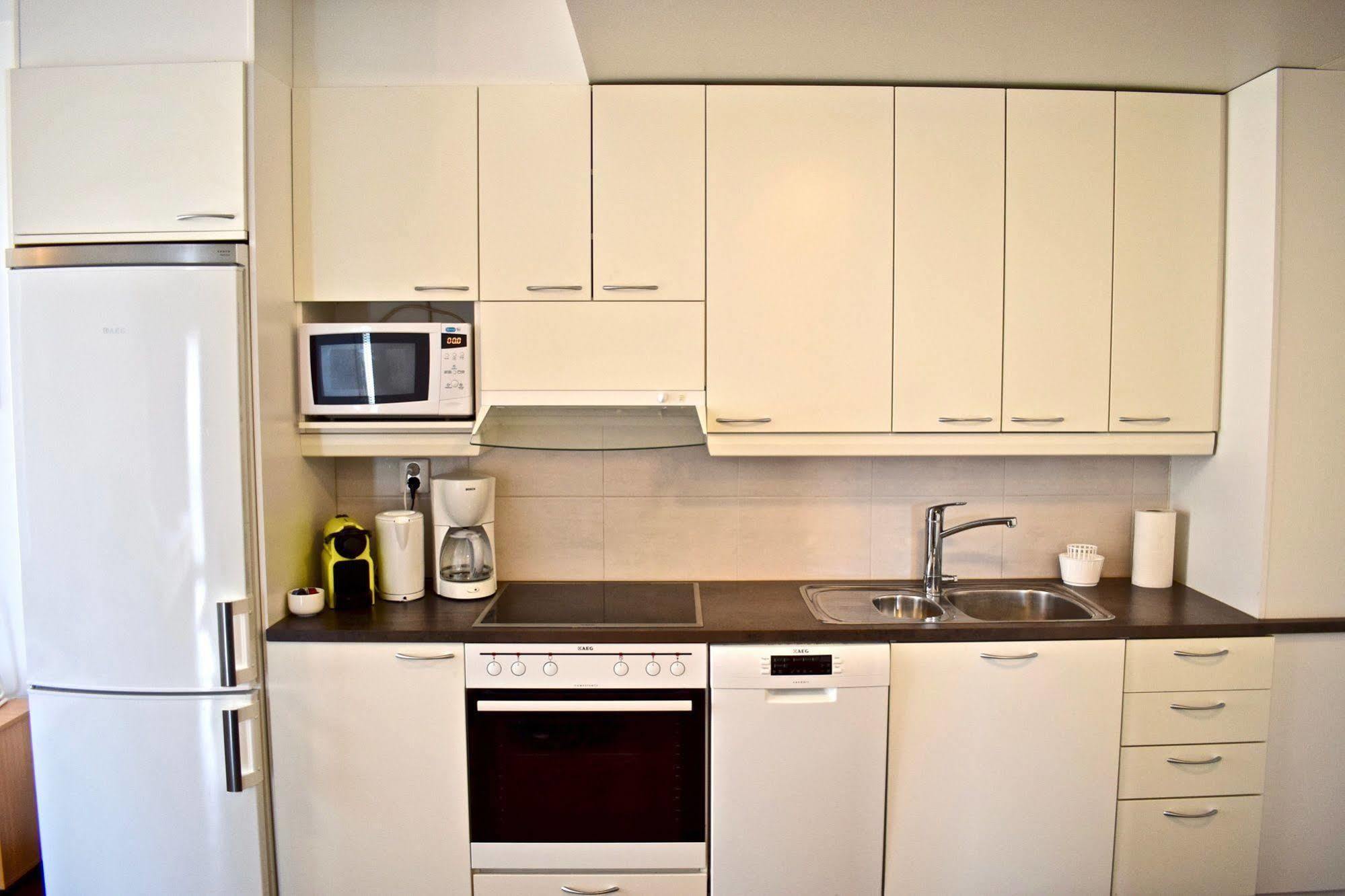 Avia Apartments 万塔 外观 照片